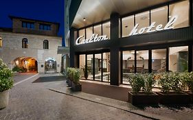 Carlton